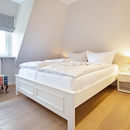 Adamaris Дом отдыха Лист